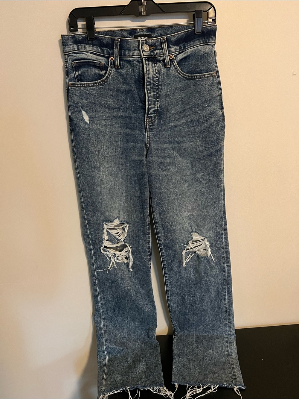 Express Women's Distressed Dark Blue Straight Leg Jeans